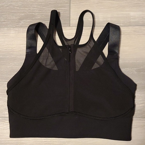 Lululemon - Ready, Set, Sweat Bra in Black - Picture 7 of 10